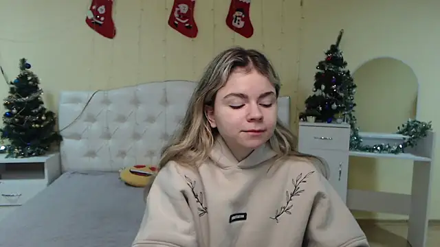 TinaRedly online show from 01/06/25, 06:47