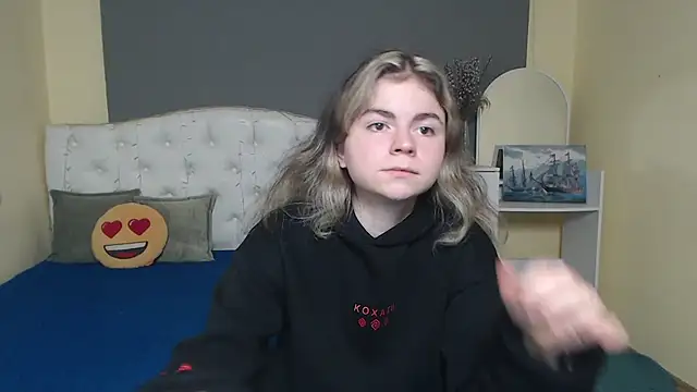 TinaRedly online show from 11/10/25, 06:40