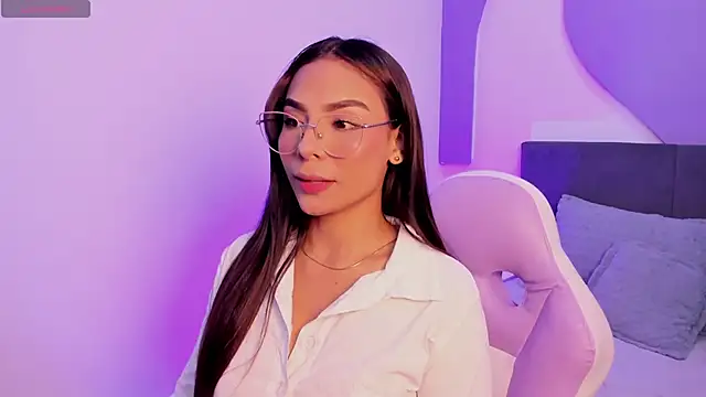 Snapshot of amira_cute2 chatting on 11/06/25, 08:48 amira cute2 online show from 11/06/25, 08:48