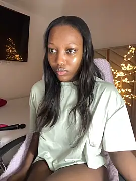 kellya  online show from 11/29/25, 12:02