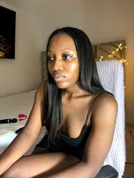 kellya  online show from 11/30/25, 12:14