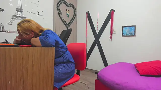 hotandfierylatinos2023 online show from 01/14/25, 08:26