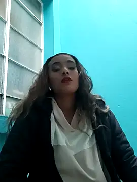 megan collins96 online show from 12/23/24, 10:23