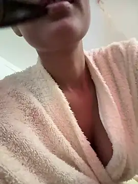 megan collins96 online show from 06/16/26, 08:55