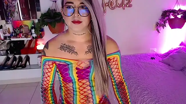 Snapshot of Laveneno_ortiz07 chatting on 10/03/25, 12:07 Laveneno ortiz07 online show from 10/03/25, 12:07