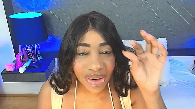 charlottebrowns  online show from 12/22/24, 01:00