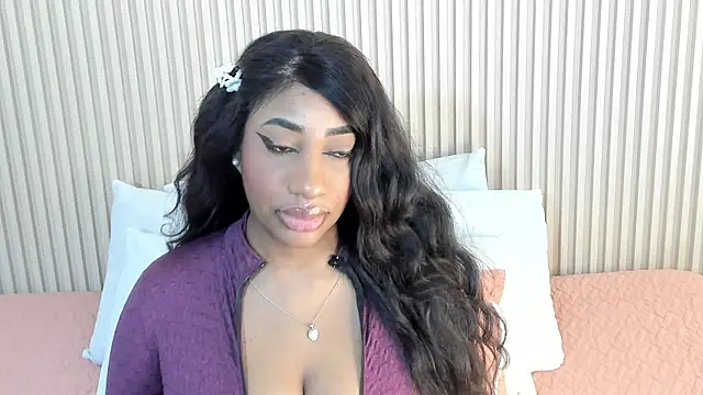 Snapshot of charlottebrowns_ chatting on 11/07/25, 12:16 charlottebrowns online show from 11/07/25, 12:16