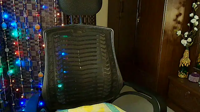 Snapshot of Hotty__Baby chatting on 10/08/25, 06:05 Hotty Baby online show from 10/08/25, 06:05