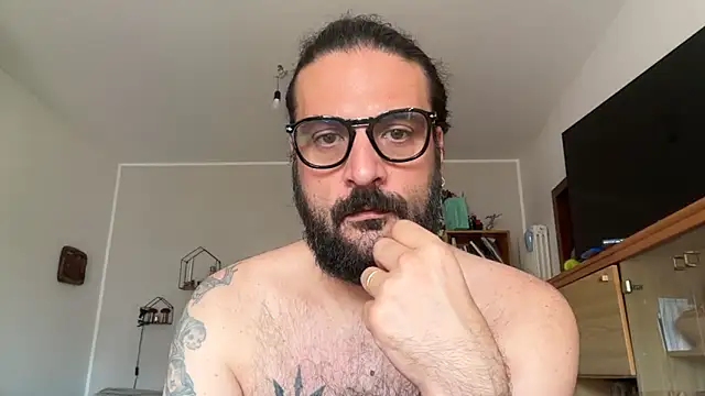 beardo85 online show from 06/13/26, 08:56