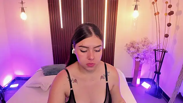 ArianaBaker online show from 05/20/26, 02:23