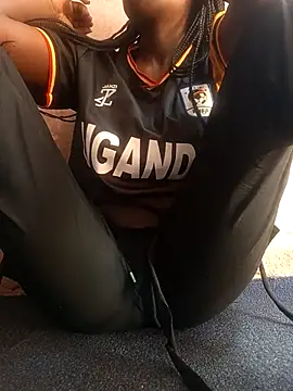 Snapshot of Swirly_blac chatting on 10/11/25, 11:31 Swirly blac online show from 10/11/25, 11:31