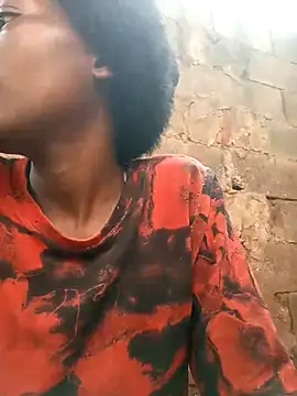 Snapshot of Swirly_blac chatting on 11/12/25, 06:58 Swirly blac online show from 11/12/25, 06:58