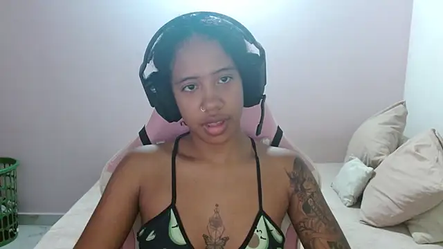 TiffanyRoouse online show from 12/14/24, 02:12