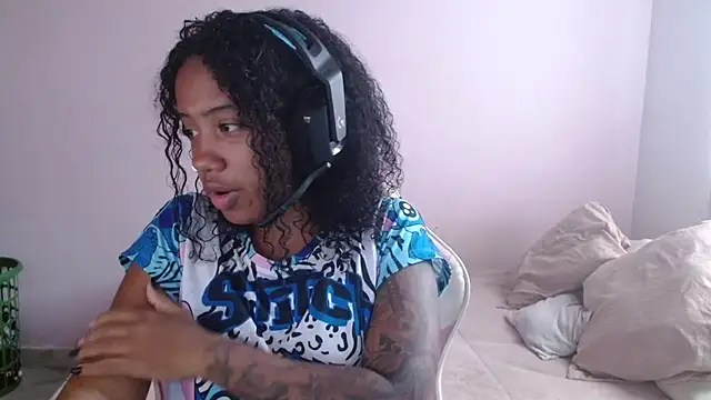 TiffanyRoouse online show from 12/14/24, 10:18