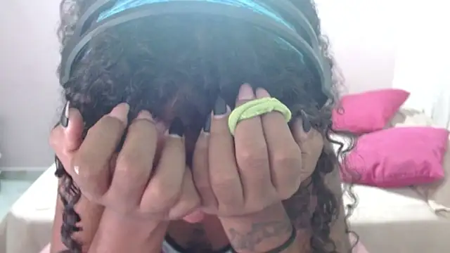 TiffanyRoouse online show from 12/29/24, 11:18