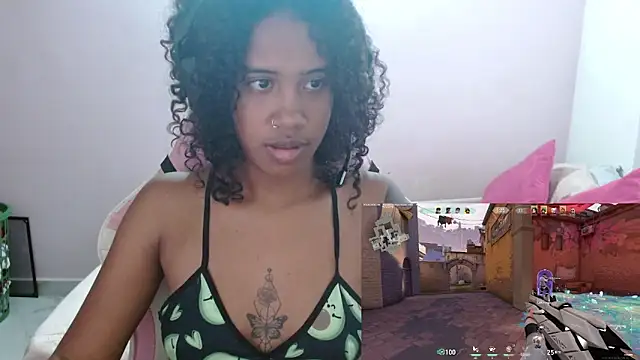 TiffanyRoouse online show from 01/01/25, 09:31