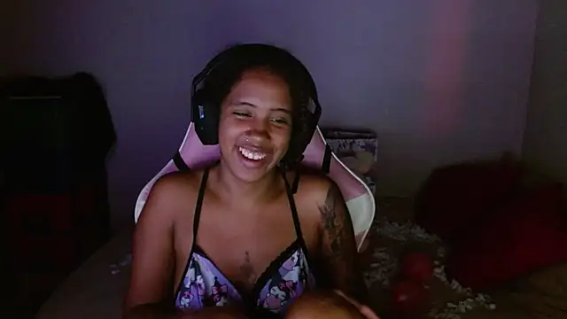 TiffanyRoouse online show from 02/14/25, 01:02