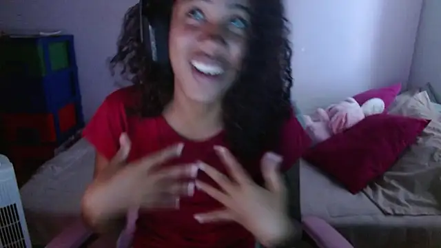 TiffanyRoouse online show from 02/14/25, 11:09