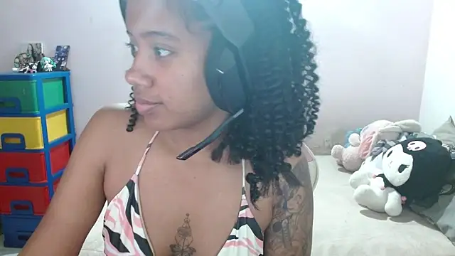 TiffanyRoouse online show from 12/15/25, 12:04