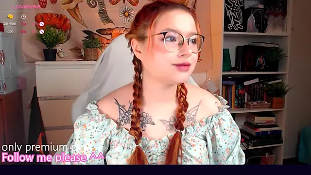 me  hanna online show from 11/28/25, 01:08