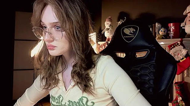 Snapshot of ELLIEJAY chatting on 12/01/24, 08:31 ELLIEJAY online show from 12/01/24, 08:31