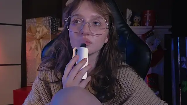 Snapshot of ELLIEJAY chatting on 12/29/24, 02:27 ELLIEJAY online show from 12/29/24, 02:27