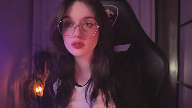 Snapshot of ELLIEJAY chatting on 02/05/25, 08:14 ELLIEJAY online show from 02/05/25, 08:14