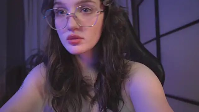 Snapshot of ELLIEJAY chatting on 02/07/25, 08:42 ELLIEJAY online show from 02/07/25, 08:42