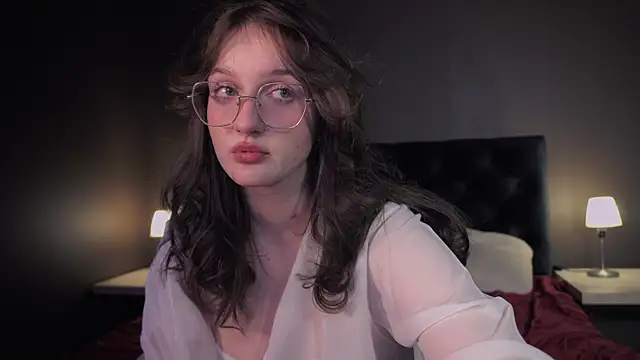 Snapshot of ELLIEJAY chatting on 02/10/25, 02:52 ELLIEJAY online show from 02/10/25, 02:52