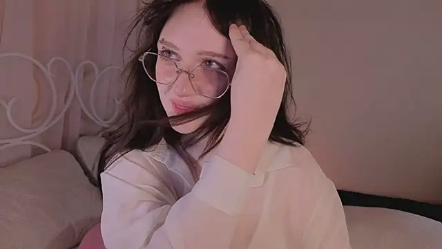 ELLIEJAY online show from 10/25/25, 05:37