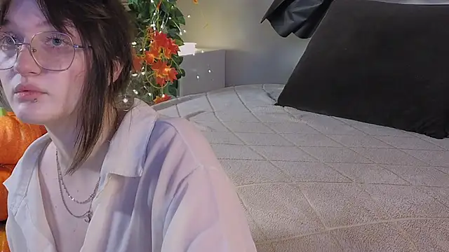 ELLIEJAY online show from 11/02/25, 05:21