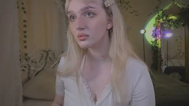 ELLIEJAY online show from 07/29/26, 05:38