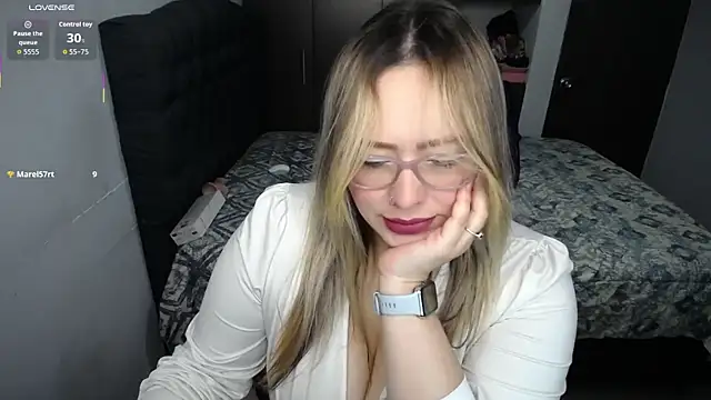 Valentina St online show from 10/11/25, 08:57