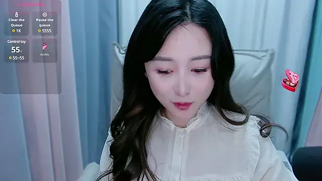 Snapshot of Liiniie-Lovers chatting on 01/03/25, 01:38 Liiniie-Lovers online show from 01/03/25, 01:38