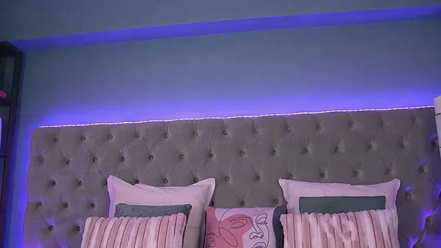 HaileyMadow online show from 10/17/25, 05:10