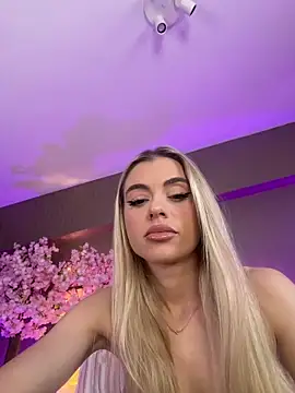 HaileyMadow online show from 04/20/26, 06:16