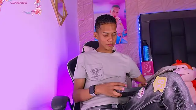 dilan alfonzo online show from 04/30/26, 02:07