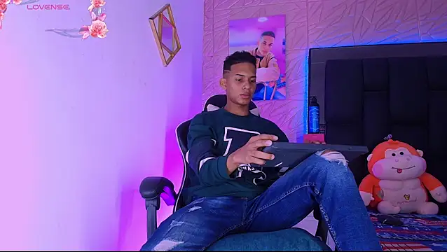 dilan alfonzo online show from 06/13/26, 05:33