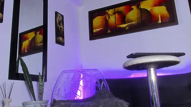Kendall Hotsexy x online show from 06/26/26, 10:58