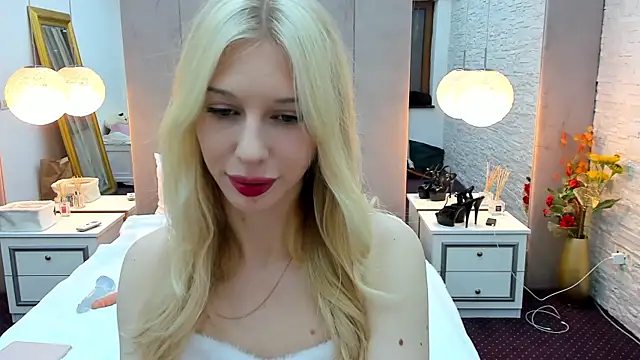 Yanna miana online show from 12/24/24, 05:13