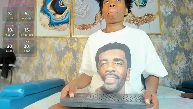 Snapshot of MonicaSchwartz chatting on 11/20/25, 07:57 MonicaSchwartz online show from 11/20/25, 07:57