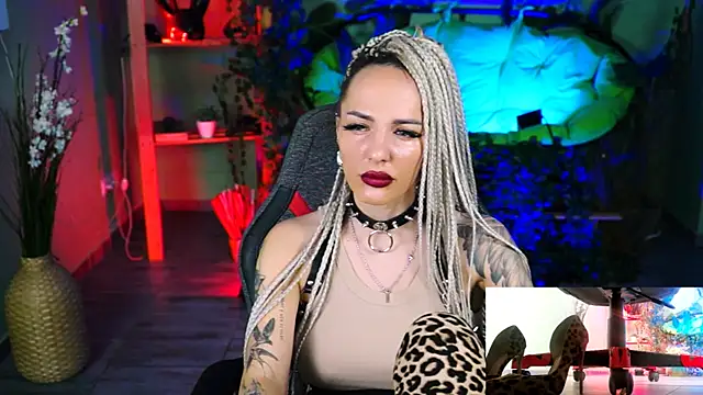 MonicaMaxwel online show from 02/04/25, 02:21