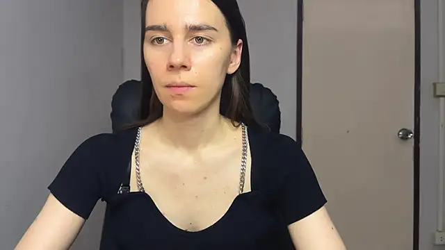 SassyJessi online show from 10/30/25, 04:03