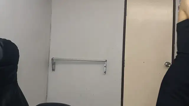 SassyJessi online show from 11/18/25, 04:06