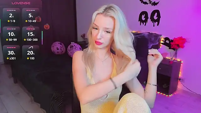 AleksaBlonde online show from 10/29/25, 05:20
