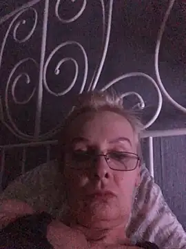 Snapshot of HelgaHimmell chatting on 03/12/26, 04:13 HelgaHimmell online show from 03/12/26, 04:13