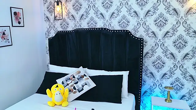 Snapshot of LexaDeRusso chatting on 11/12/25, 07:46 LexaDeRusso online show from 11/12/25, 07:46