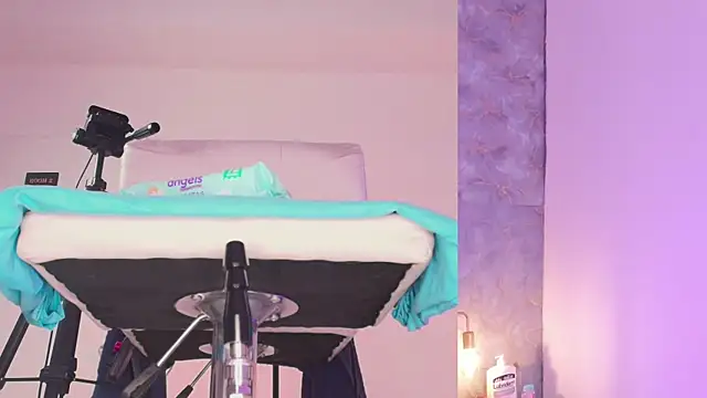 Snapshot of Angelst__ chatting on 10/11/25, 06:56 Angelst online show from 10/11/25, 06:56