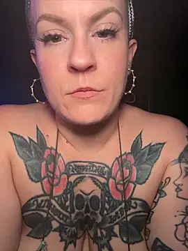 quinnmariexo online show from 06/05/26, 04:19