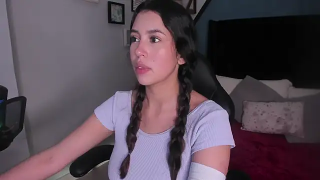 Snapshot of youpinkgirl_ chatting on 10/02/25, 08:38 youpinkgirl online show from 10/02/25, 08:38